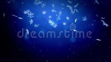 闪亮的3D雪花漂浮在空气中，在蓝色背景下夜间发光。 用作圣诞、新年贺卡